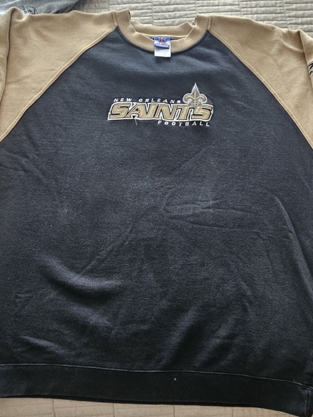 NFL New Orleans Saints sweatshirt